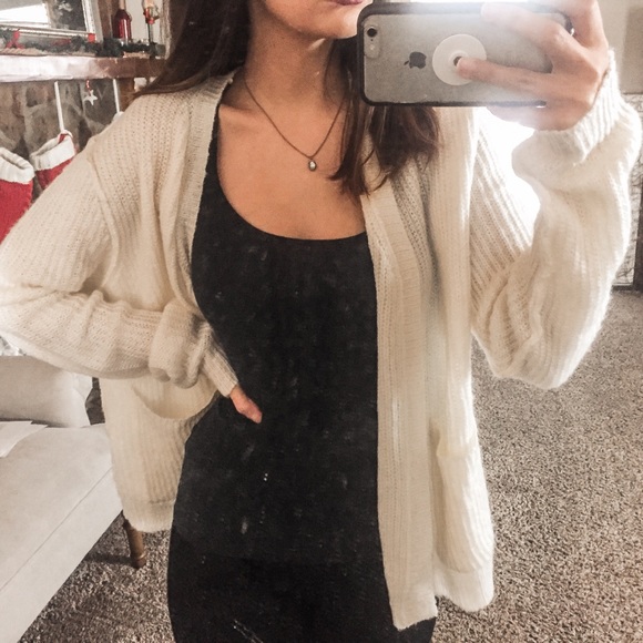 Alabaster Cloud Nine Cardigan - Picture 3 of 7